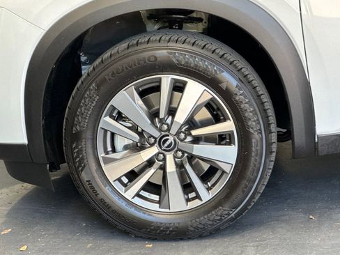 New 2026 Nissan Pathfinder SL AWD/4WD image 25
