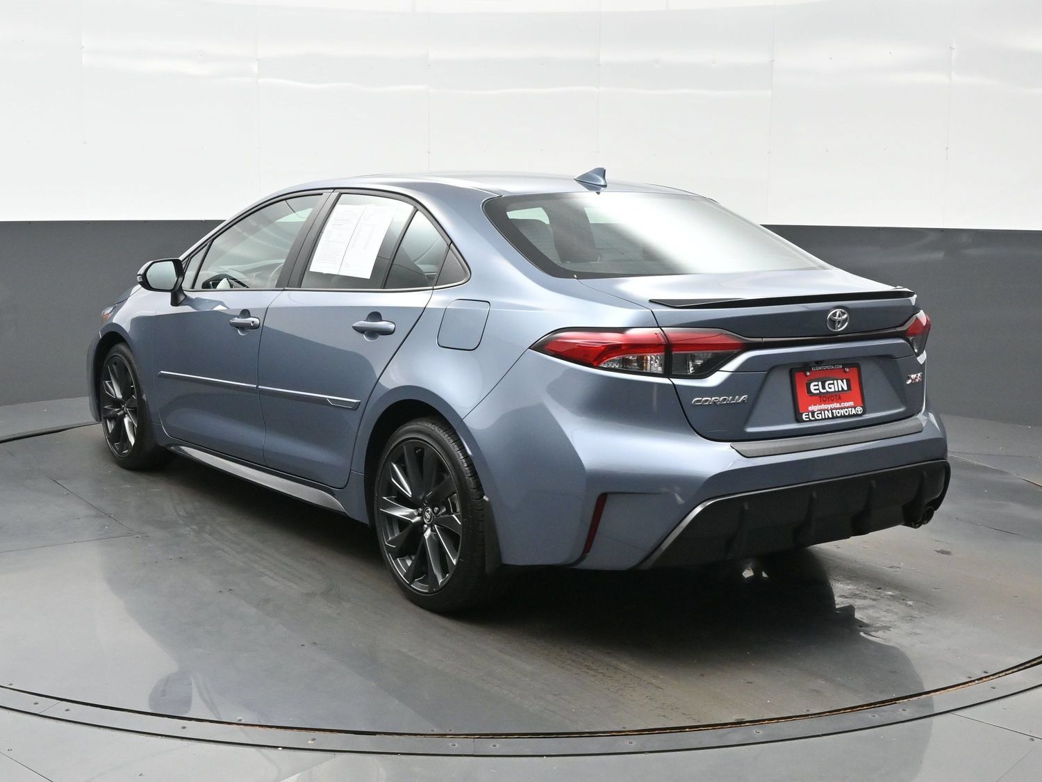 Used 2024 Toyota Corolla XSE FWD image 4