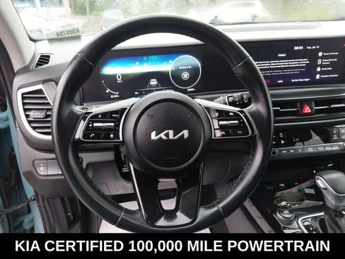 Certified 2024 Kia Seltos EX FWD image 11