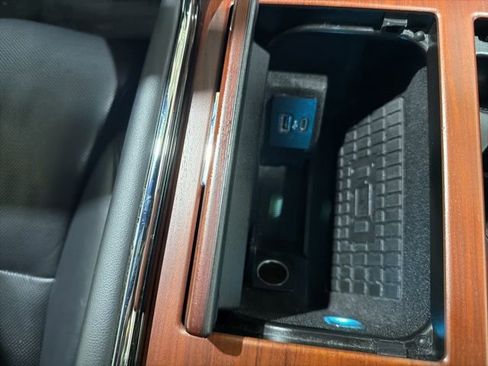 Used 2022 Lincoln Navigator Reserve AWD/4WD image 42