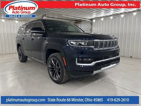 Used 2023 Jeep Grand Wagoneer L Series III w/ Rear Seat Video Group 1 AWD/4WD image 7
