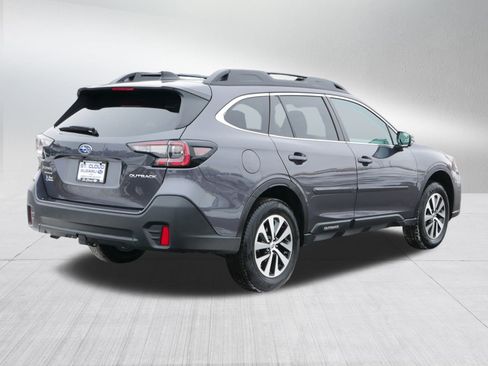 Certified 2022 Subaru Outback Premium image 7