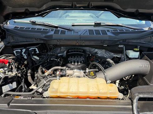 Used 2021 Ford F150 XLT RWD image 16