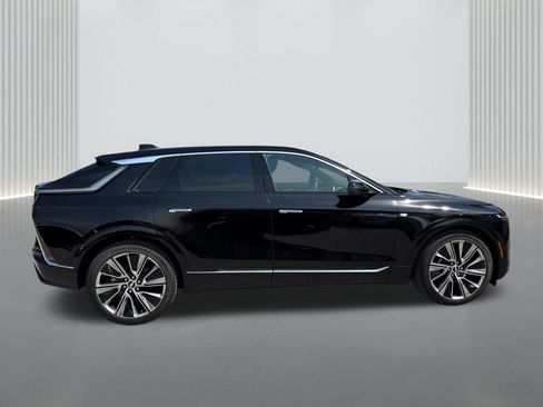 New 2026 Cadillac Lyriq Signature Luxury w/ Nappa Leather Package RWD image 4