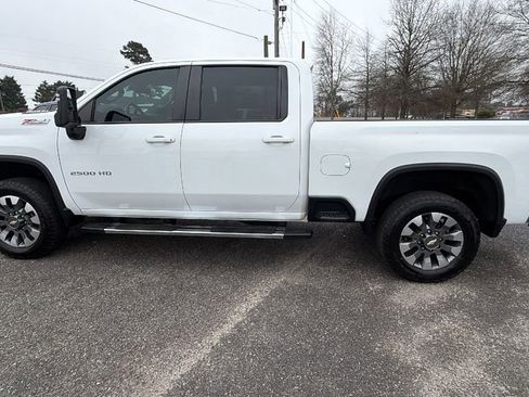 Certified 2024 Chevrolet Silverado 2500 LT image 8