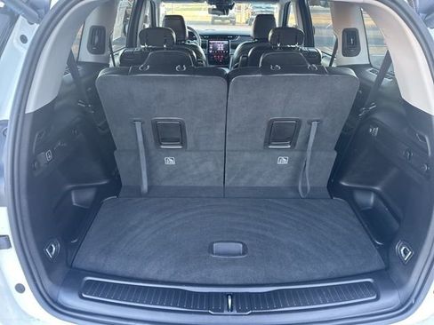 Used 2023 Jeep Grand Cherokee L Limited w/ Luxury Tech Group II image 18