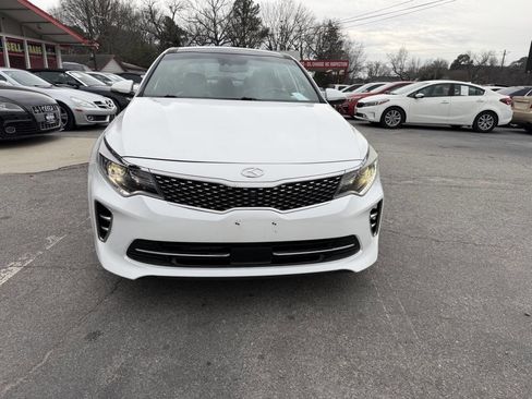 Used 2016 Kia Optima SX image 9