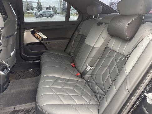 Used 2023 BMW 740i RWD image 14