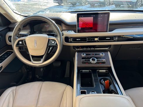 Certified 2023 Lincoln Aviator Reserve w/ Equipment Group 201A image 28