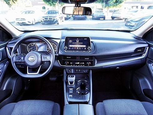 Used 2024 Nissan Rogue SV FWD image 20