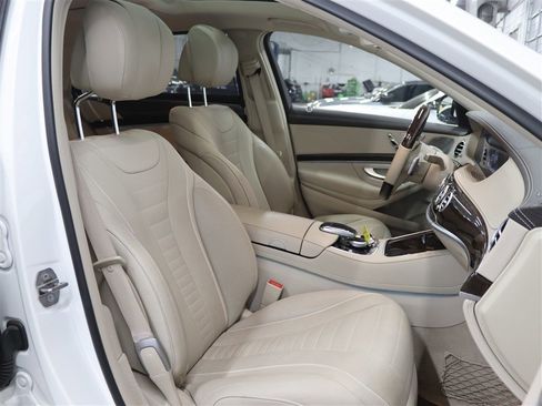 Used 2020 Mercedes-Benz S 560 4MATIC Sedan image 17