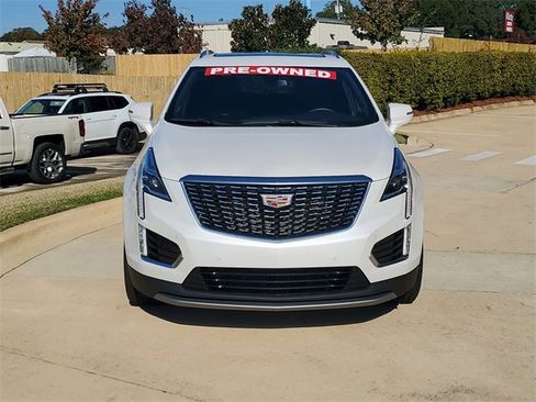 Used 2025 Cadillac XT5 Premium Luxury image 6