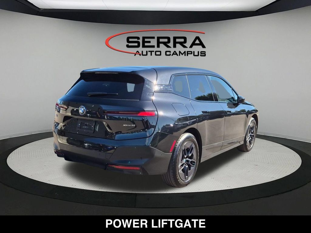 Used 2024 BMW iX xDrive50 w/ Premium Package AWD/4WD image 14