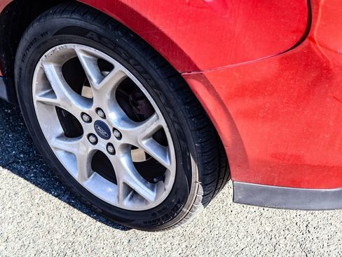 Used 2012 Ford Focus SEL image 42