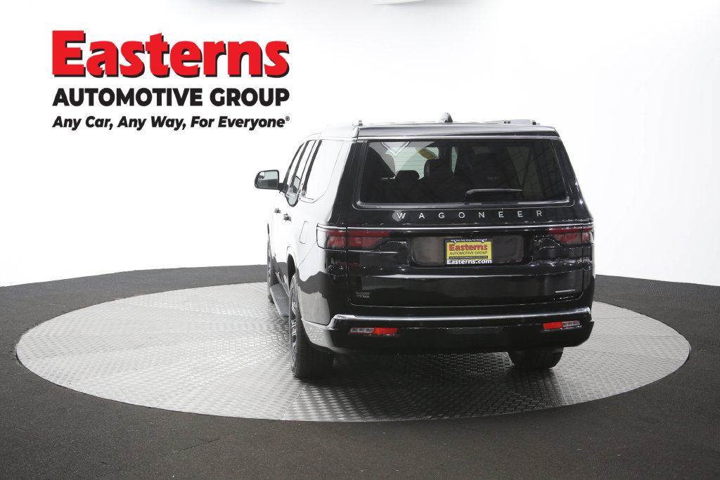 Used 2024 Jeep Wagoneer L Series II RWD image 45
