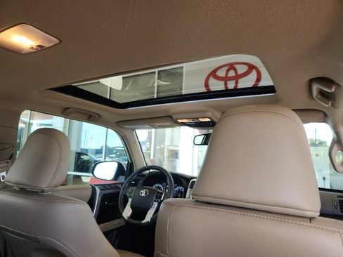 Certified 2022 Toyota 4Runner Limited AWD/4WD image 26