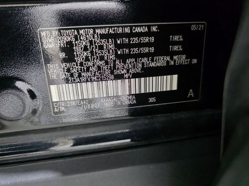 Used 2021 Toyota RAV4 XLE Premium AWD/4WD image 38