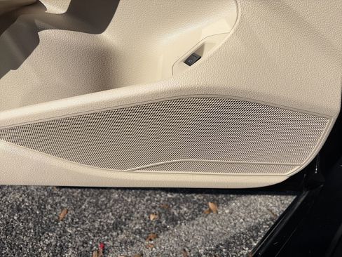 Used 2015 Volkswagen Passat 1.8T Limited Edition image 27