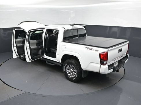 Used 2022 Toyota Tacoma SR w/ SR Convenience Package RWD image 2
