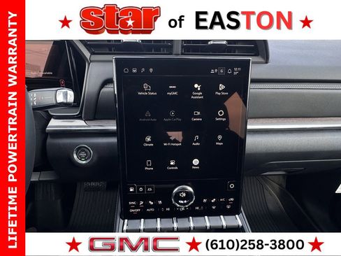 New 2026 GMC Terrain Denali w/ LPO, Floor Liner Package image 17