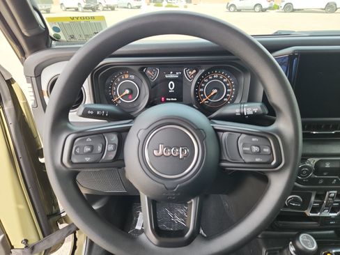 New 2026 Jeep Gladiator Sport AWD/4WD image 13