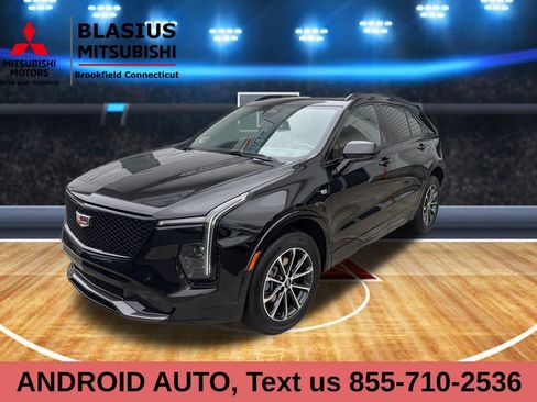 Used 2024 Cadillac XT4 Sport image 13