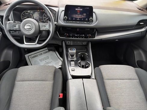 Certified 2022 Nissan Rogue SV image 28