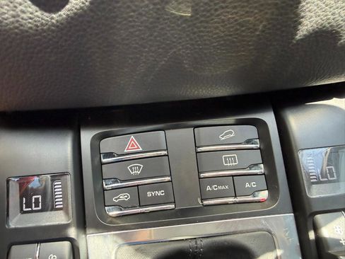 Used 2016 Porsche Macan S w/ Premium Package Plus AWD/4WD image 38