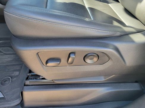 Used 2023 GMC Sierra 1500 SLT w/ SLT Premium Plus Package image 25