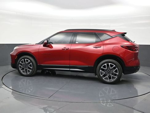 Used 2025 Chevrolet Blazer RS FWD image 2