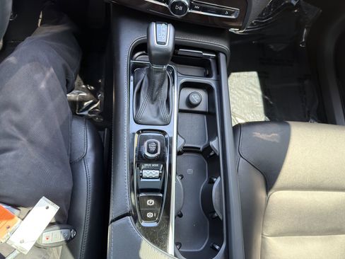 Used 2019 Volvo XC90 T5 Momentum w/ Advanced Package image 36