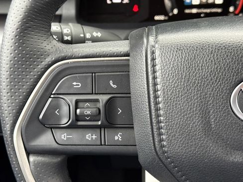 Used 2025 Toyota 4Runner SR5 image 23