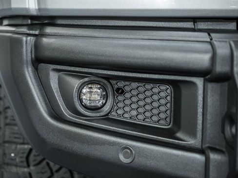 Used 2023 GMC Sierra 1500 AT4X image 10