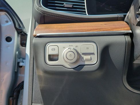 New 2026 Mercedes-Benz GLE 450 4MATIC Coupe image 18