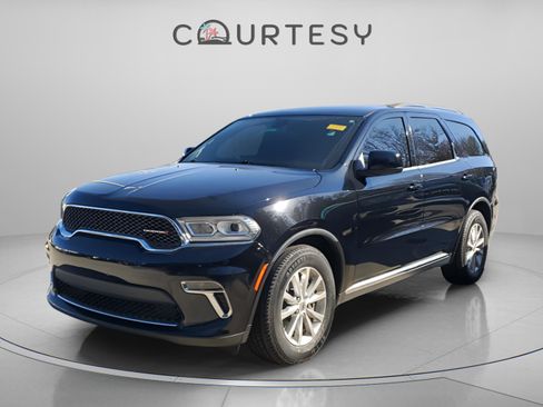 Certified 2022 Dodge Durango SXT image 1