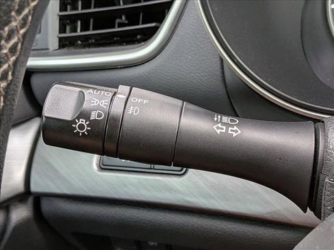 Used 2018 Nissan Maxima 3.5 SV image 10