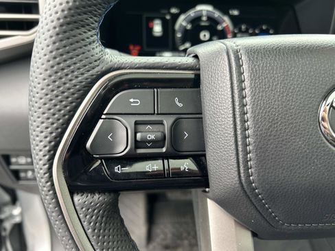 Used 2026 Toyota Sequoia Platinum image 22