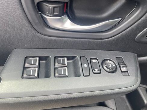 Used 2024 Honda Pilot Touring image 12