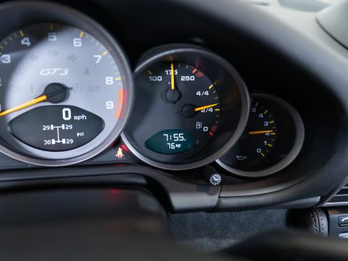 Used 2010 Porsche 911 GT3 RWD image 65