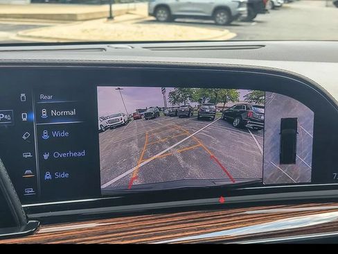 Certified 2022 Cadillac Escalade Premium Luxury w/ Performance Package AWD/4WD image 21