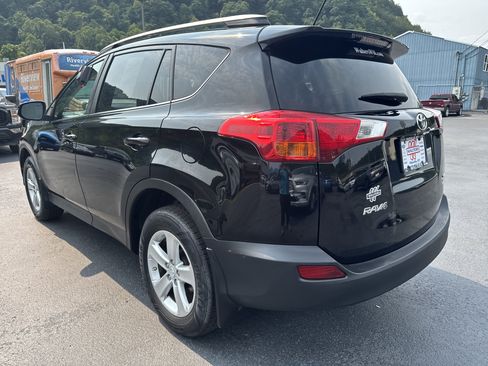 Used 2013 Toyota RAV4 XLE AWD/4WD image 5
