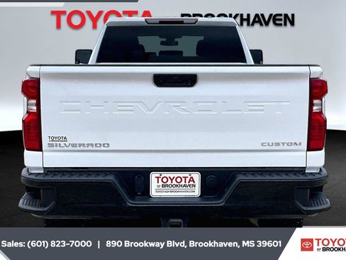 Used 2022 Chevrolet Silverado 2500 Custom w/ Gooseneck/5TH Wheel Package RWD image 4