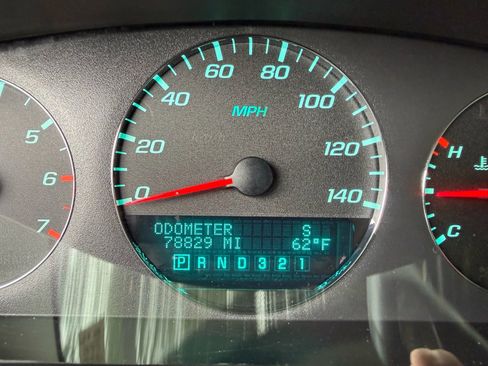 Used 2011 Chevrolet Impala LT FWD image 15