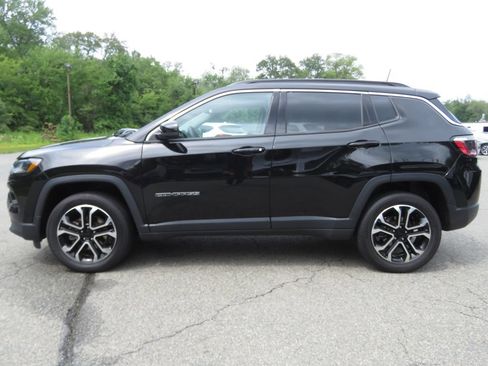 Used 2022 Jeep Compass Limited w/ Sun and Sound Group AWD/4WD image 8