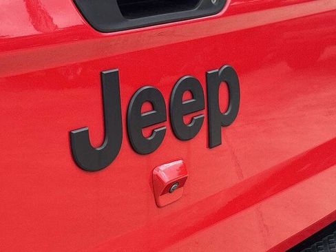 Used 2020 Jeep Gladiator Sport w/ Quick Order Package 24S AWD/4WD image 32