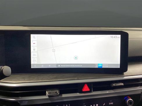 Used 2025 Kia Sorento SX image 10