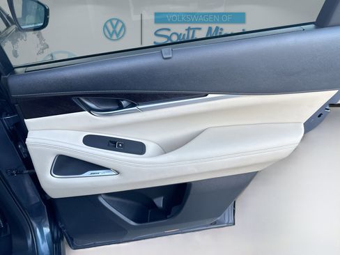 Used 2022 INFINITI QX60 Sensory w/ Cargo Package image 33