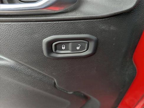 Used 2023 Jeep Wrangler Willys image 10