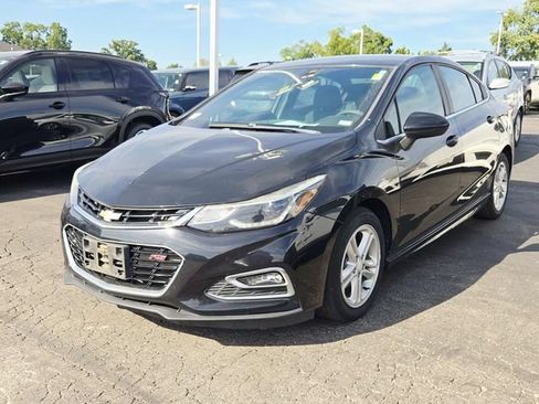 Used 2016 Chevrolet Cruze LT w/ Convenience Package FWD image 4