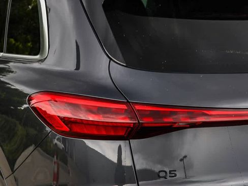 New 2025 Audi Q5 Premium Plus image 7